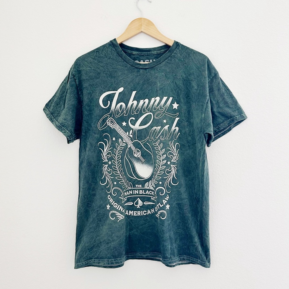 NEW Johnny Cash Man in Black Graphic Tee